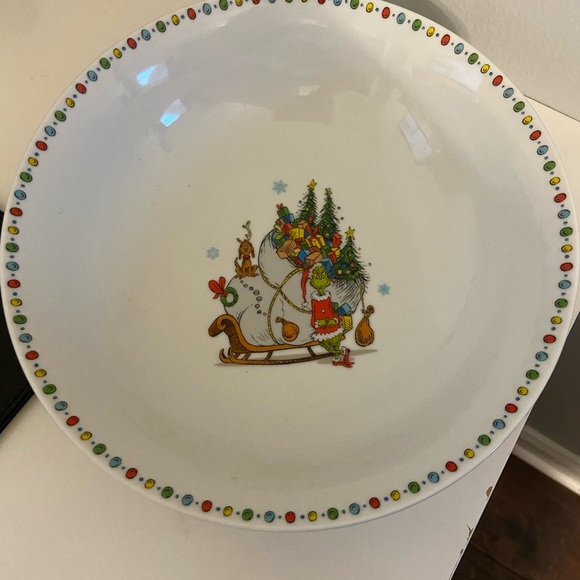 dr seuss Holiday The Grinch Christmas Serving Bowl Poshmark